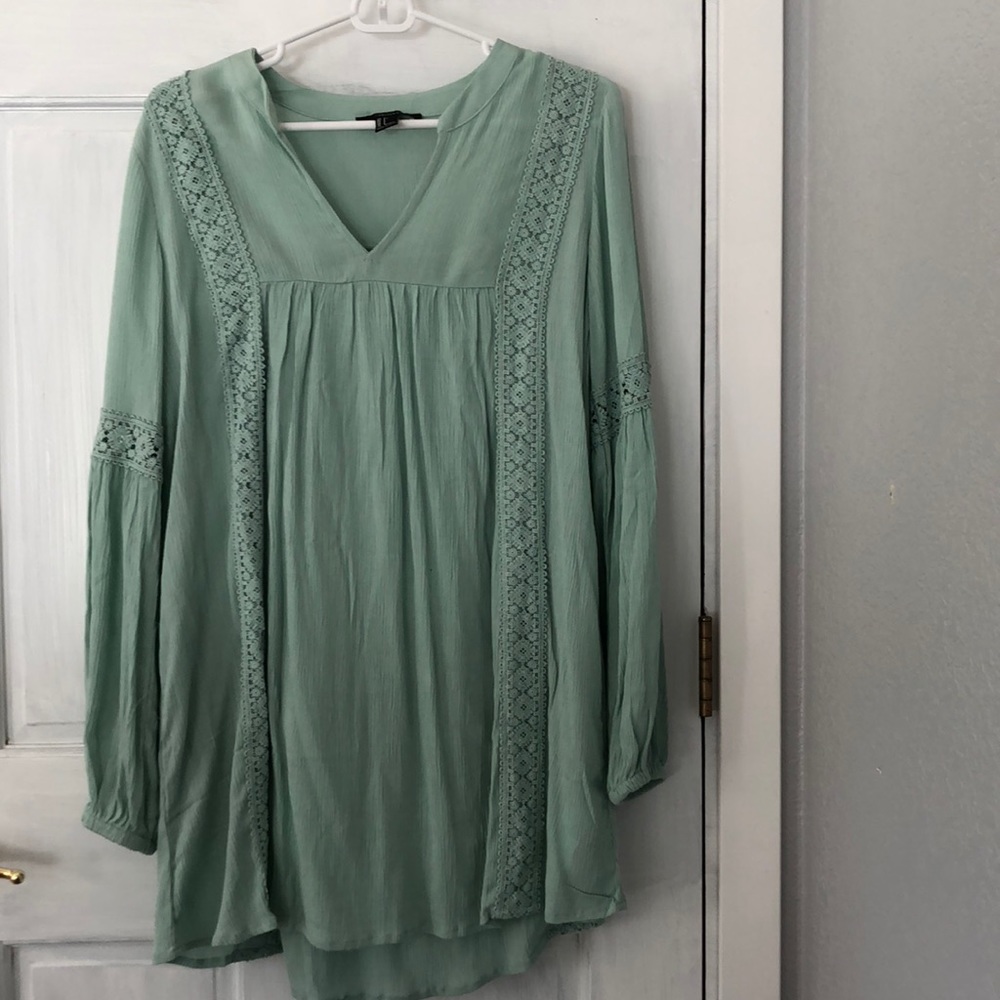 Cute long sleeve summery dress